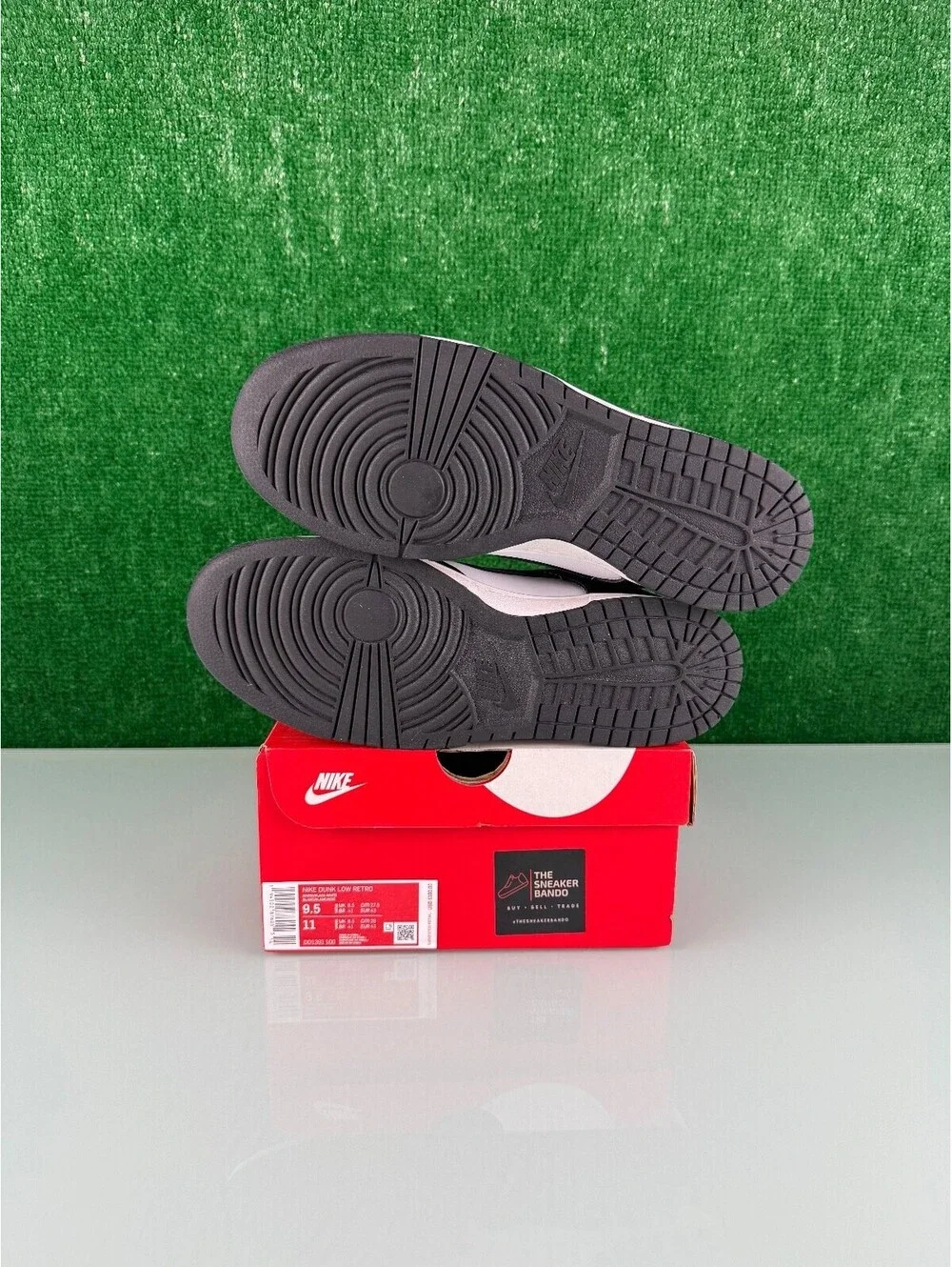 Size 9.5 - Nike Dunk Low Black White